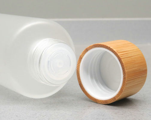 Flasche des Mattglas-150ml mit kosmetischer Lotions-Behälterpumpe Sorgfalt-Bambushaut