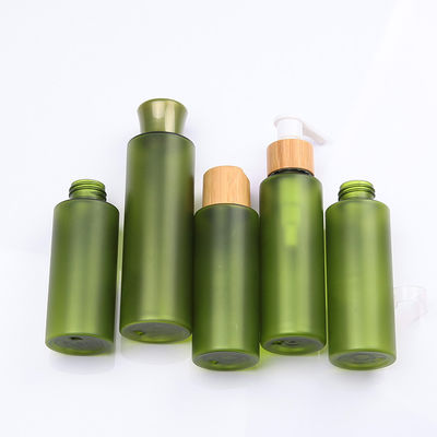 Freundliches skincare Eco kosmetisches Bambusverpacken mit grüner HAUSTIER-Flasche